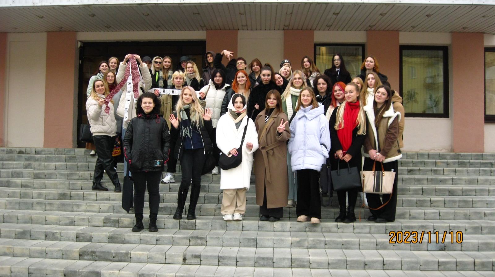 Просмотр фильма «ЛИСТ ОЖИДАНИЯ».