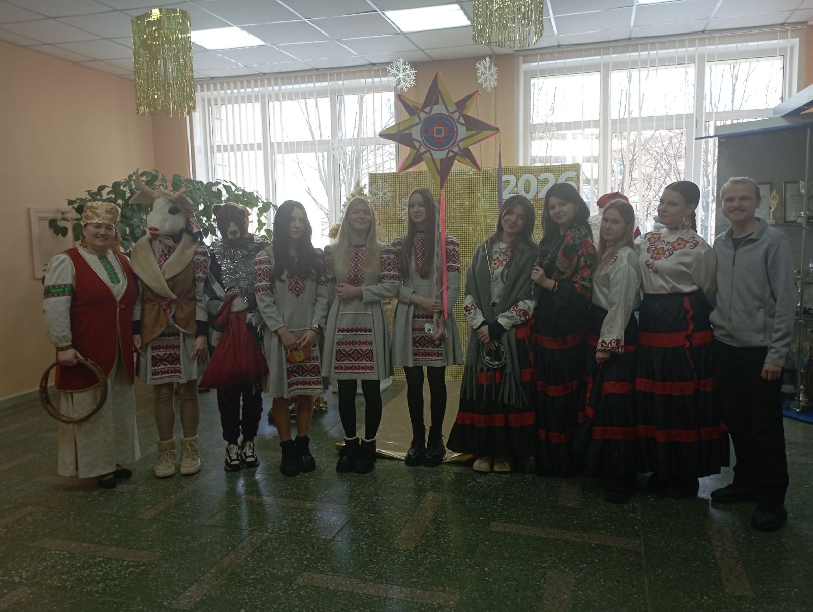 У нашым каледжы адбыўся традыцыйны народны абрад «Калядаванне»